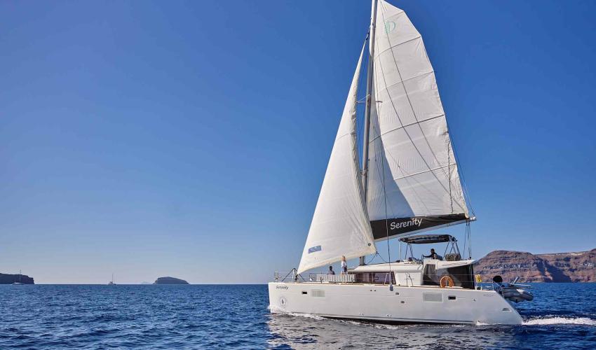 Caldera & Thirasia Private Luxury Sailing Cruise